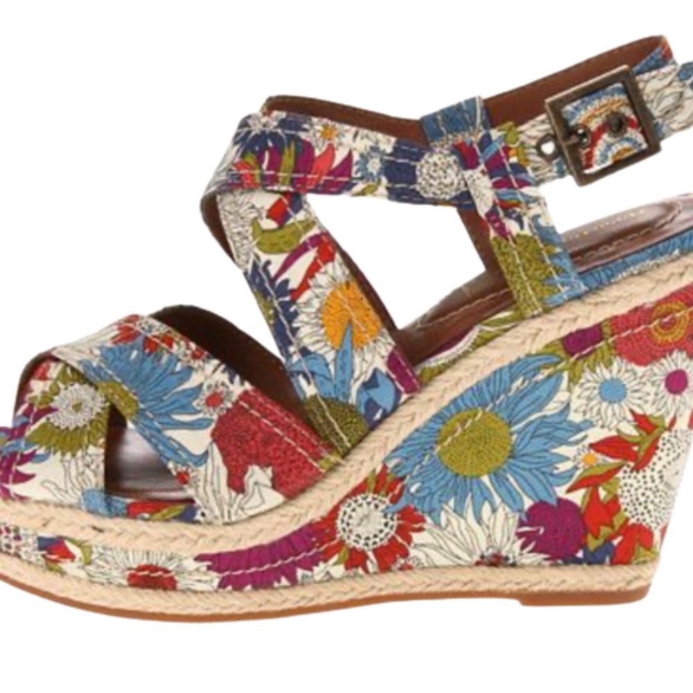 Hush Puppies renown quarter strap floral